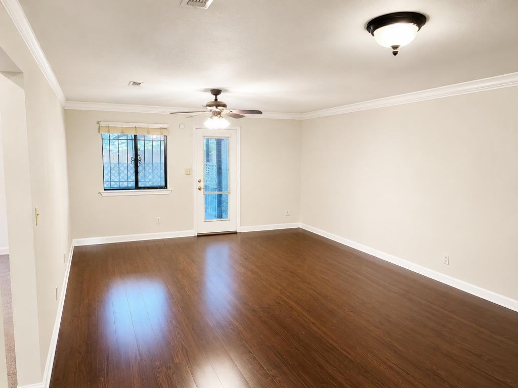 526 Heritage Pl - Photo 3 of 12
