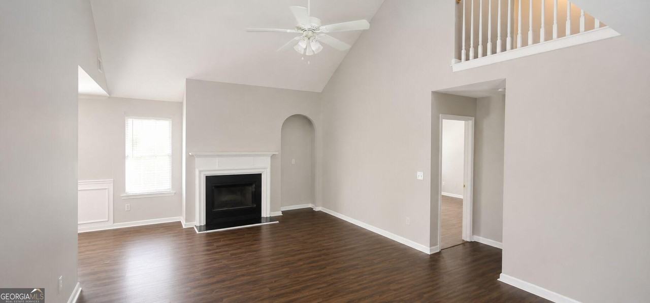 346 Summer Hill Cir - Photo 2 of 19
