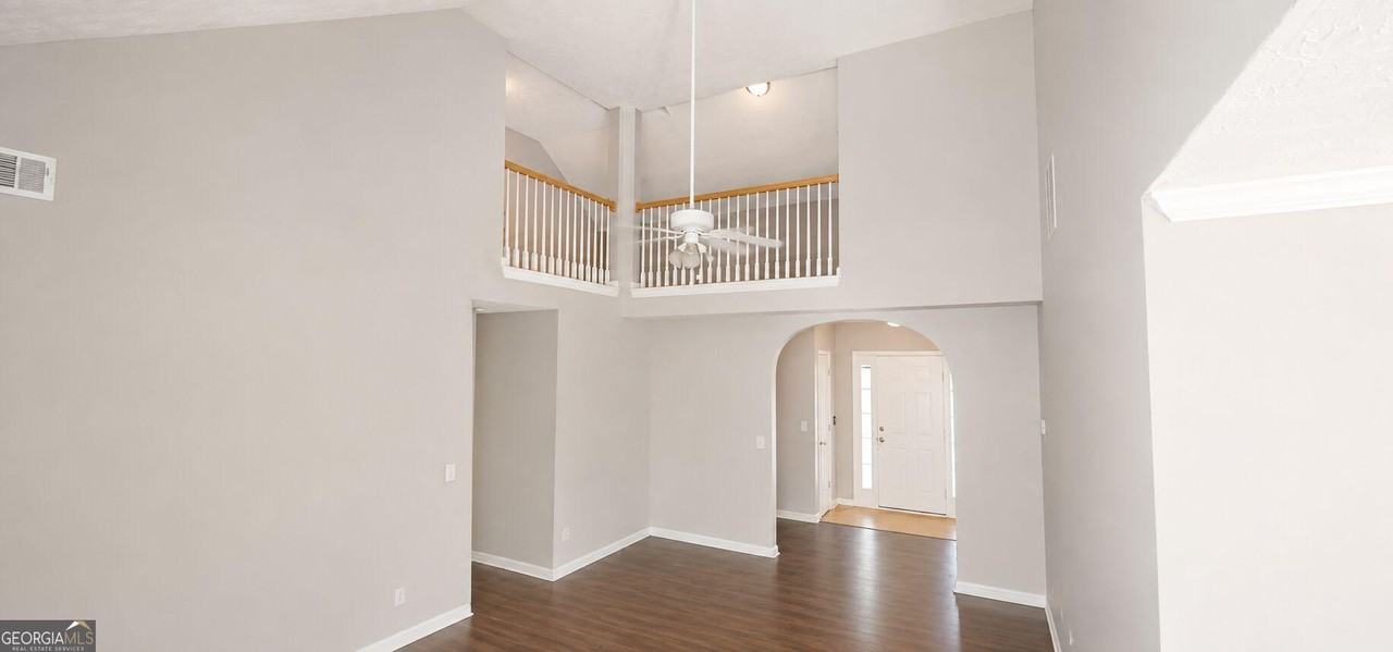 346 Summer Hill Cir - Photo 3 of 19