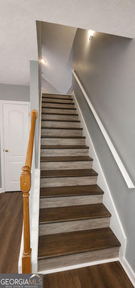 346 Summer Hill Cir - Photo 7 of 19
