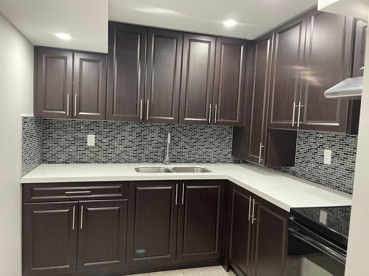 2518 Snow Knight Dr - Photo 2 of 14