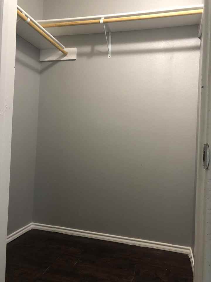 Mulford St #1606B - Photo 5 of 11