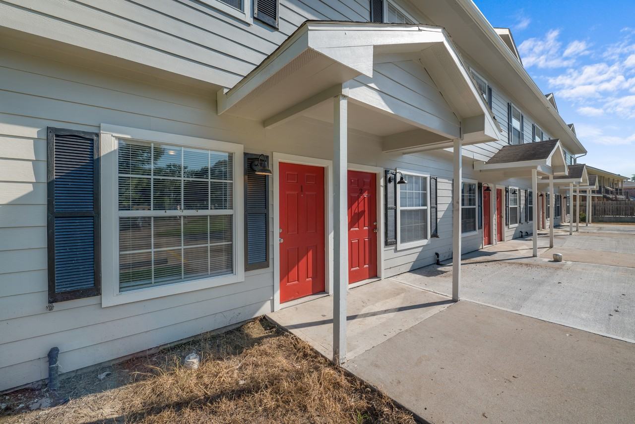 7522 Tejas Rd #6 - Photo 2 of 19
