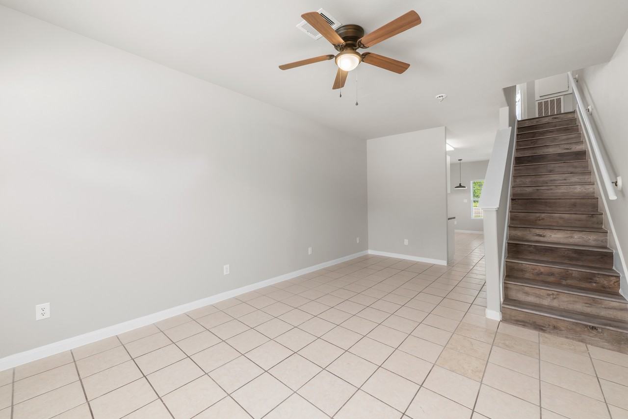 7522 Tejas Rd #6 - Photo 5 of 19