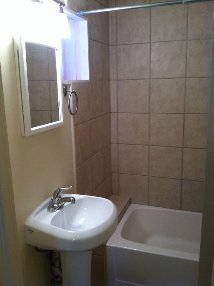 285 Hudson St #1 - Photo 4 of 7