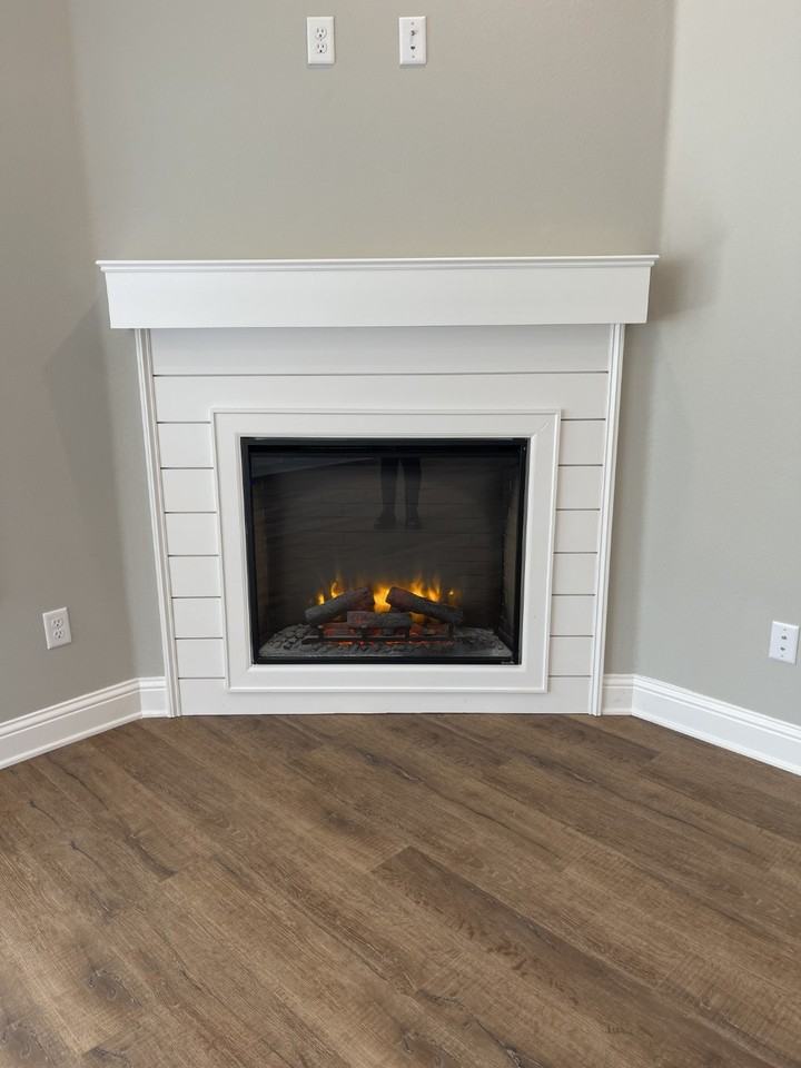 10008 Dayspring Dr - Photo 4 of 11