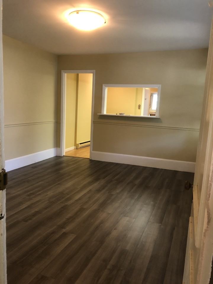 130 Court St #4 - Photo 3 of 10