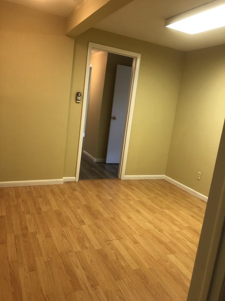 130 Court St #4 - Photo 4 of 10