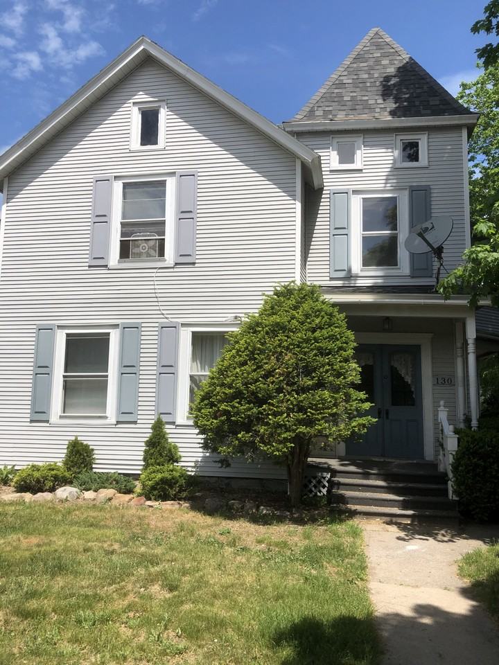 130 Court St #4 - Photo 7 of 10