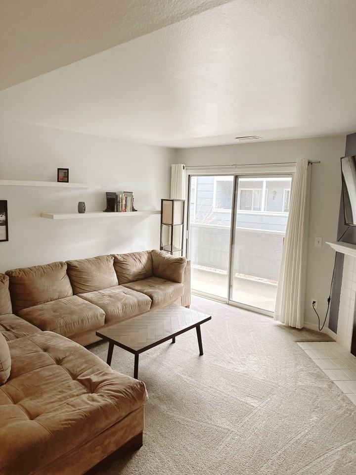 4652 White Rock Cir #10 - Photo 6 of 12