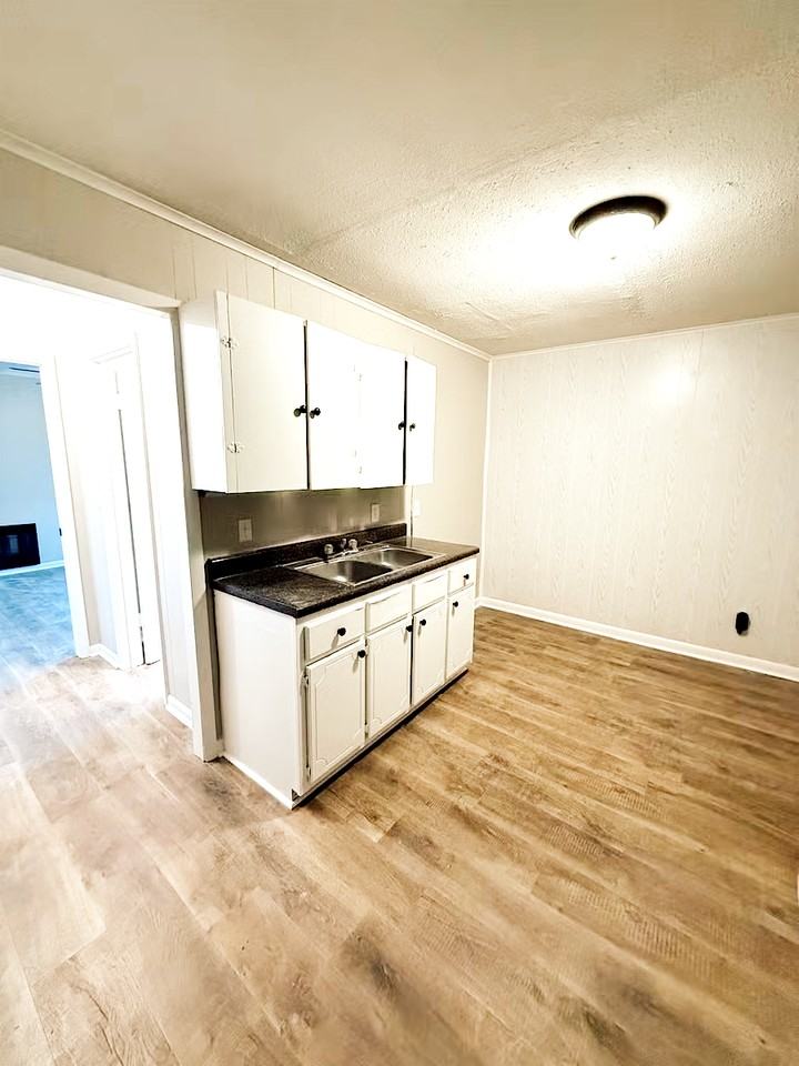 616 14th St N #616 - Photo 5 of 9