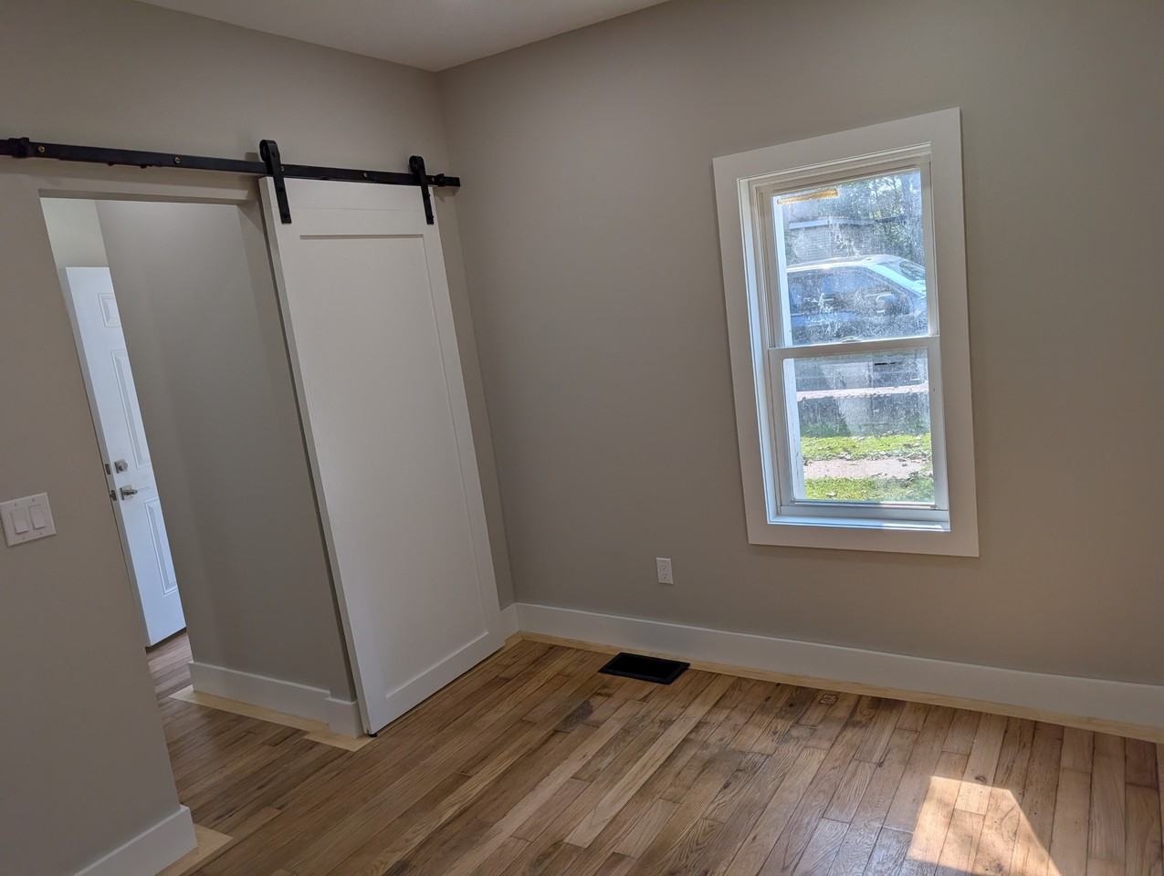 6 Steel St #8 - Photo 4 of 29