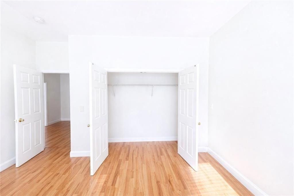 215 State St ##B - Photo 3 of 10