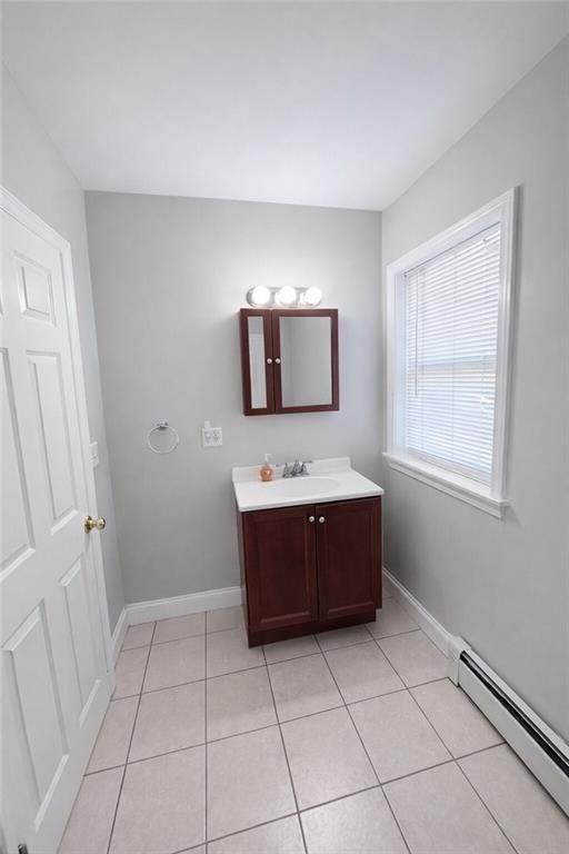 215 State St ##B - Photo 5 of 10