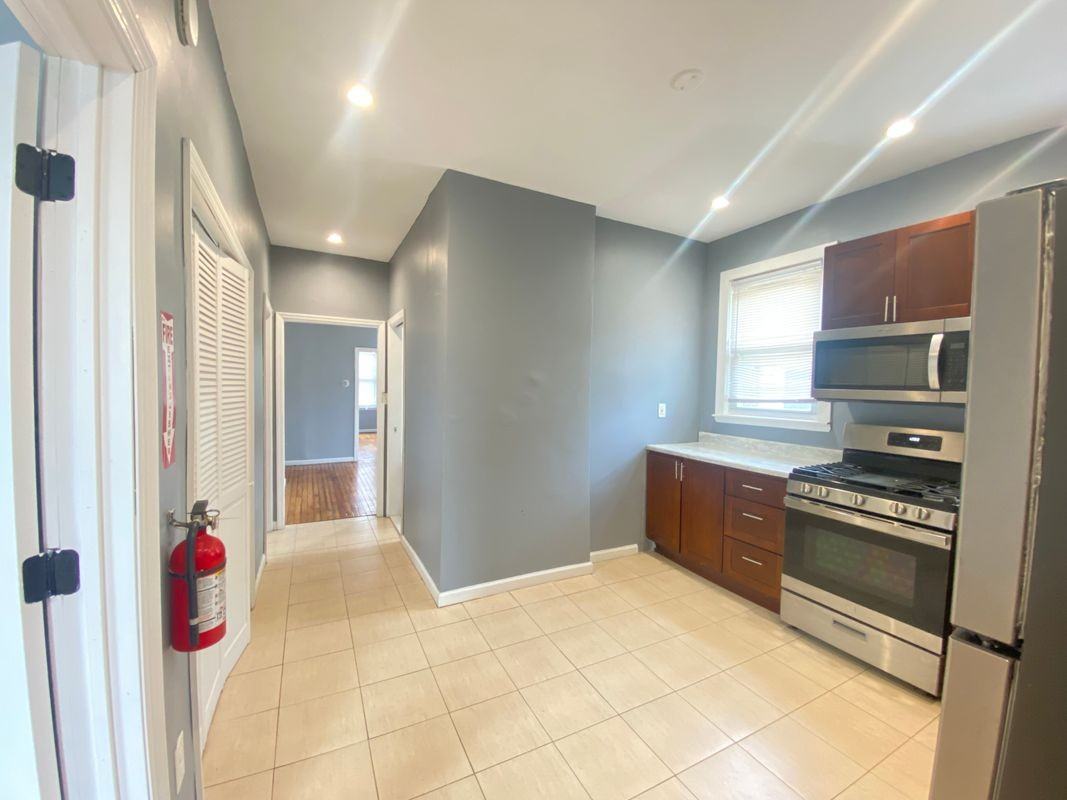 66 Tiffany Pl ##2 - Photo 6 of 12