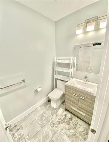 268 Griffith St - Photo 7 of 9