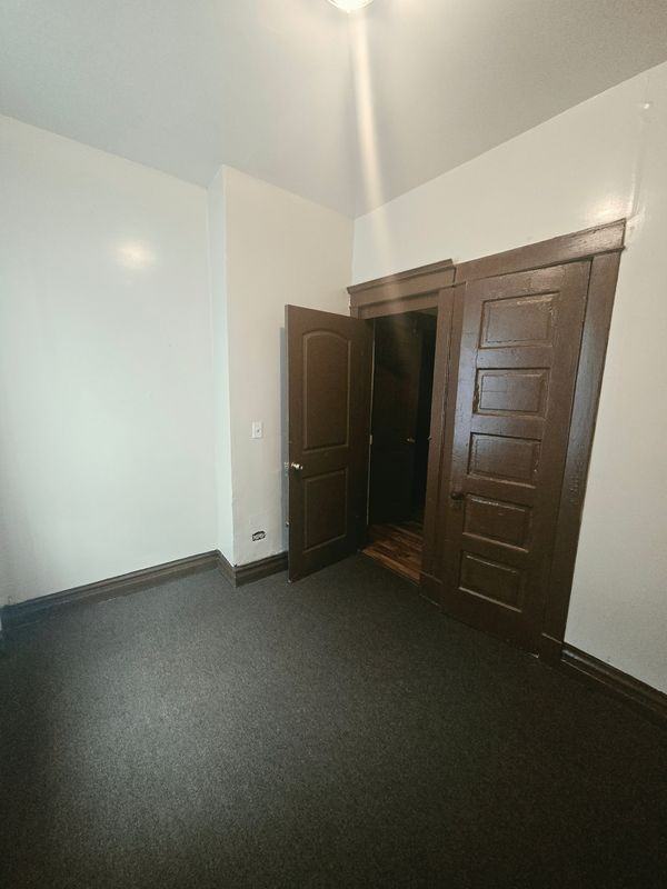 725 W 69th St - Photo 5 of 8