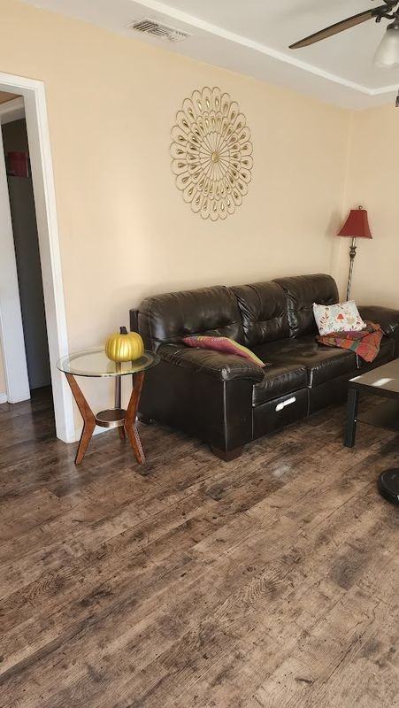 1274 Tourmaline Ave - Photo 4 of 8