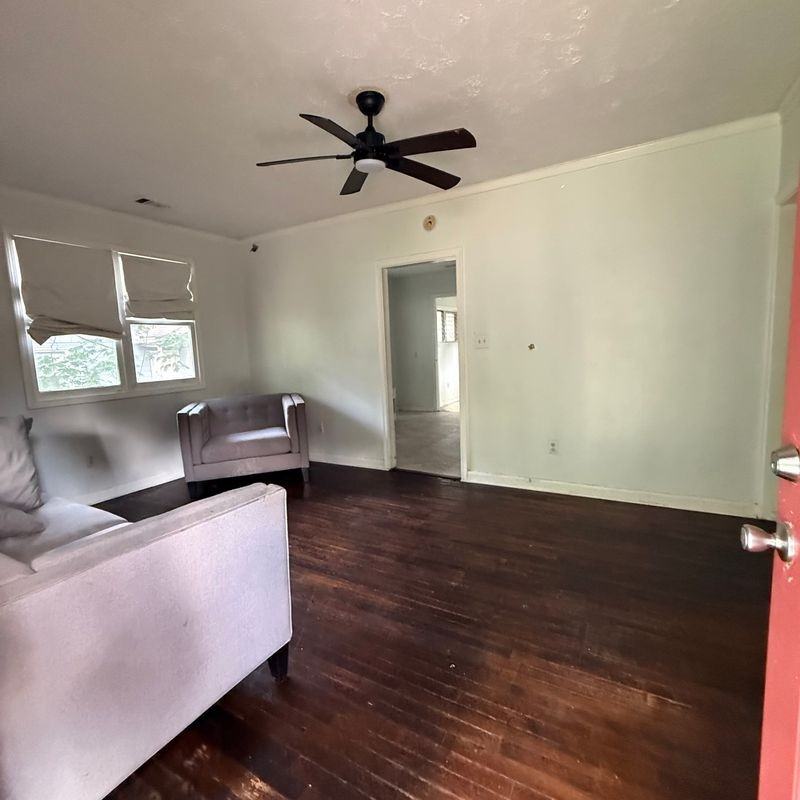 1356 Almont Dr Sw - Photo 3 of 12