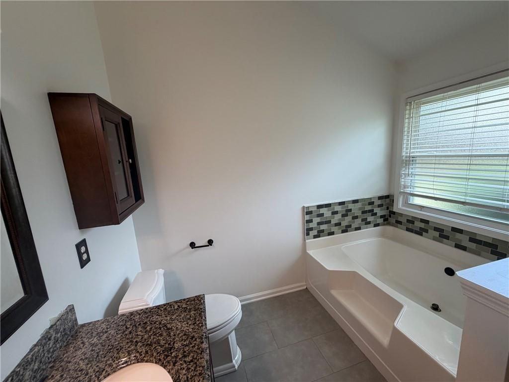 1430 Whatley Mill Cir - Photo 5 of 13