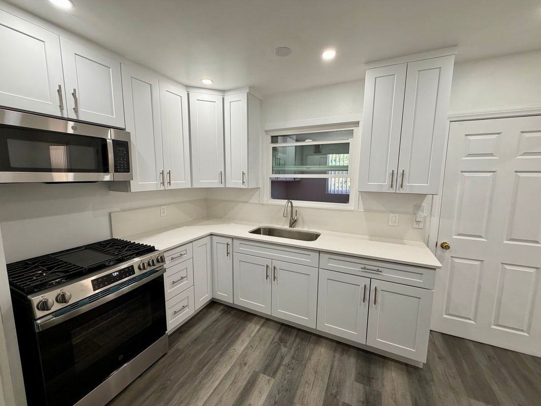 2428 Vasquez Pl - Photo 6 of 13
