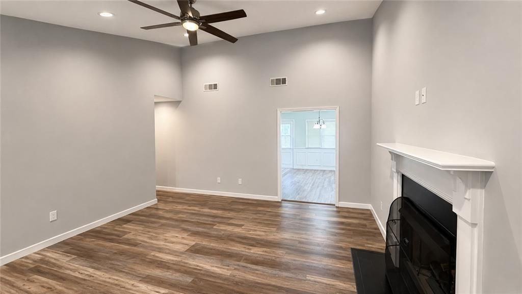 1235 Grayland Hills Dr - Photo 3 of 18
