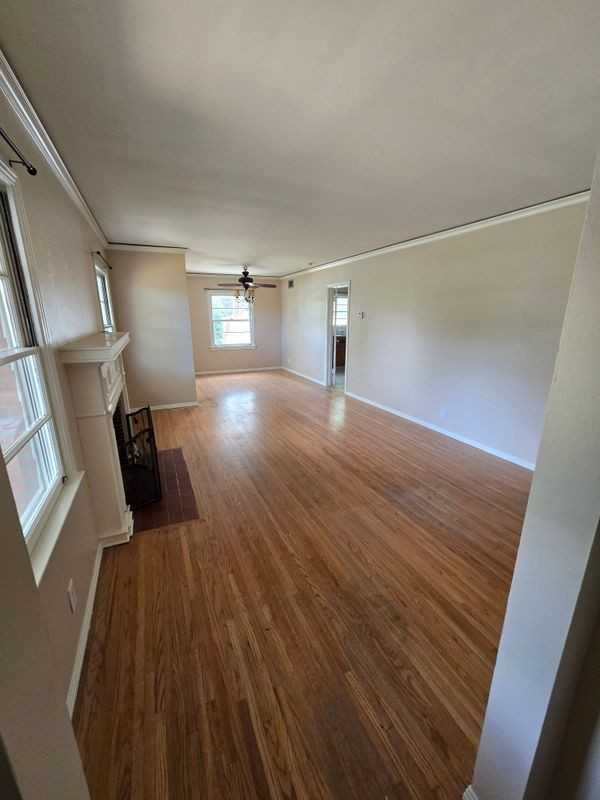4934 Luther St - Photo 3 of 15