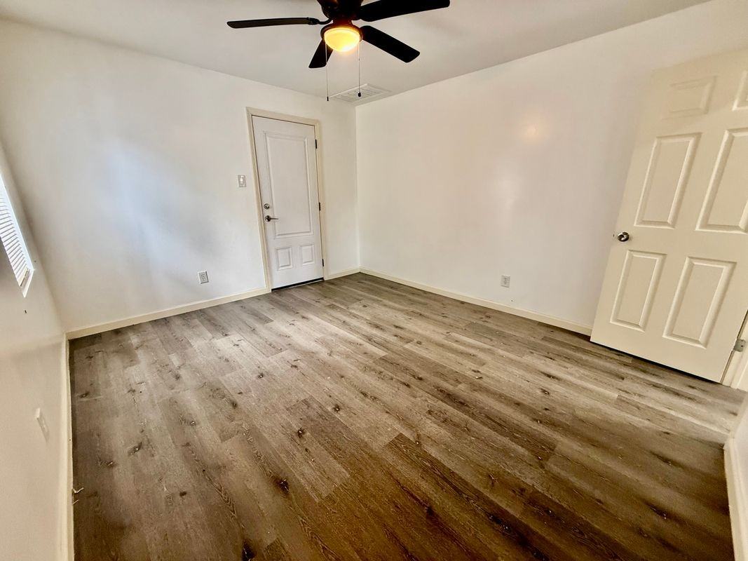 173 11th St - Photo 4 of 22