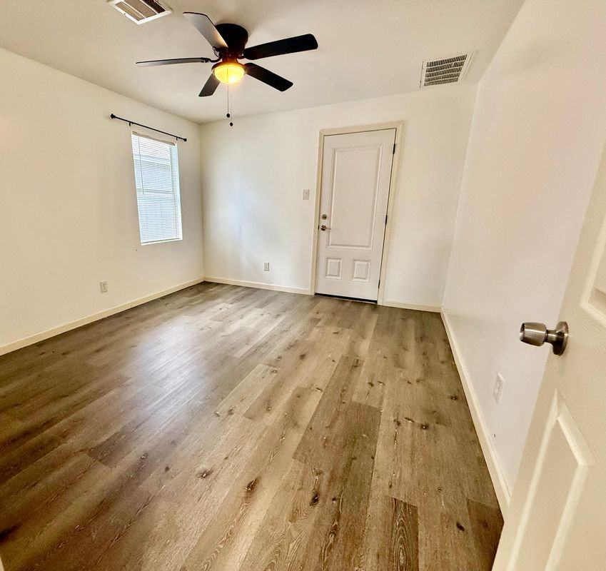173 11th St - Photo 7 of 22
