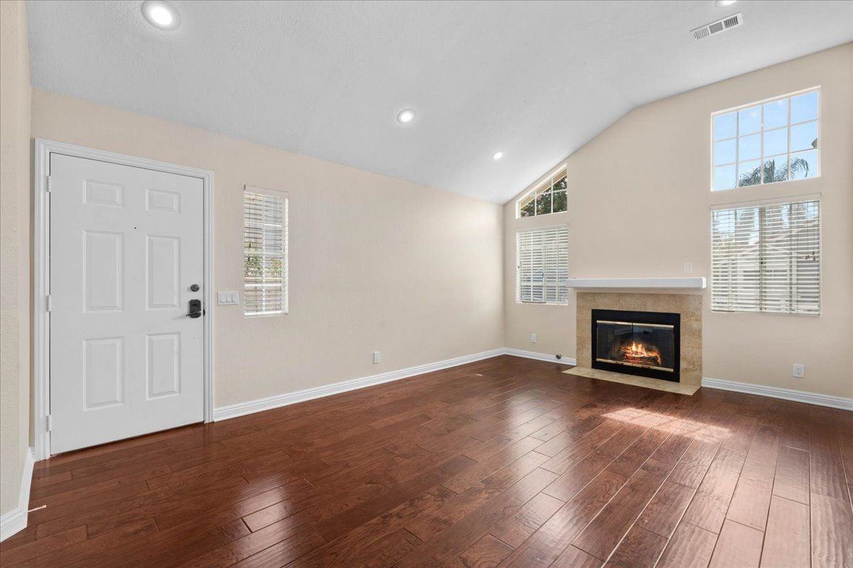 6642 Brighton Pl - Photo 4 of 28