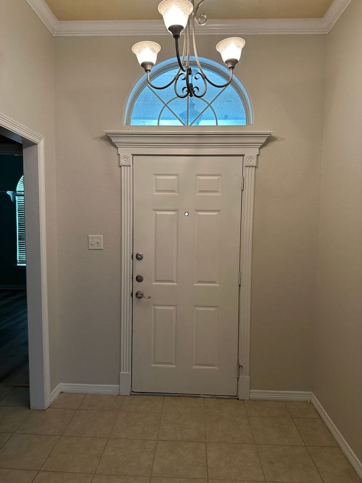 3707 Essen Loop - Photo 4 of 26