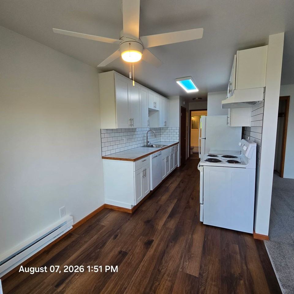 Tracy Ann Apartments - Photo 6 of 9