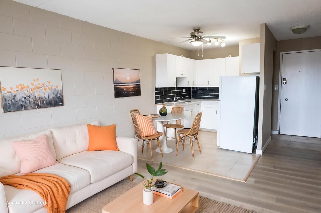 Astoria Manor Apartments - Photo 2 of 22