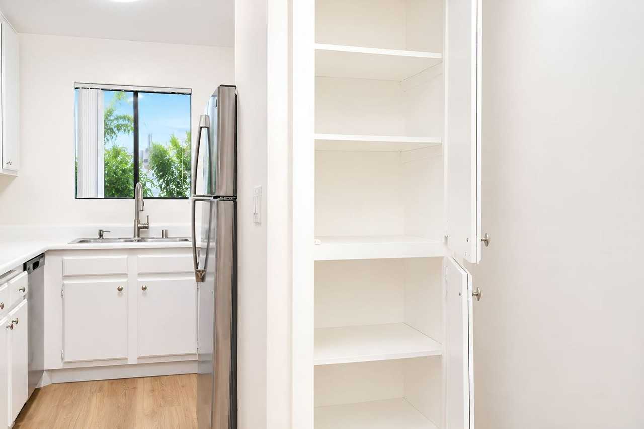 Orange Luxury Investments LLC - Photo 5 of 50