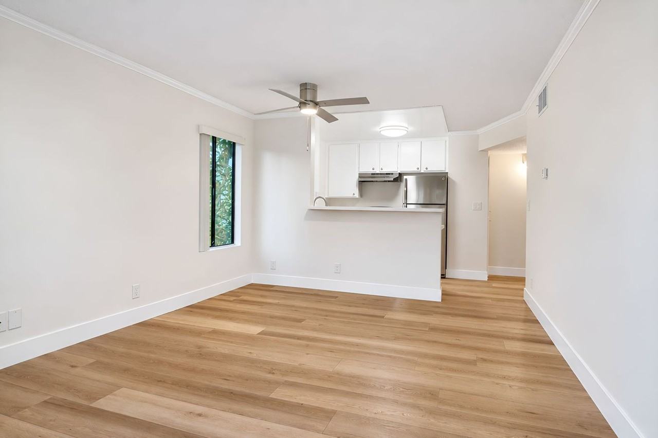 Orange Luxury Investments LLC - Photo 7 of 50