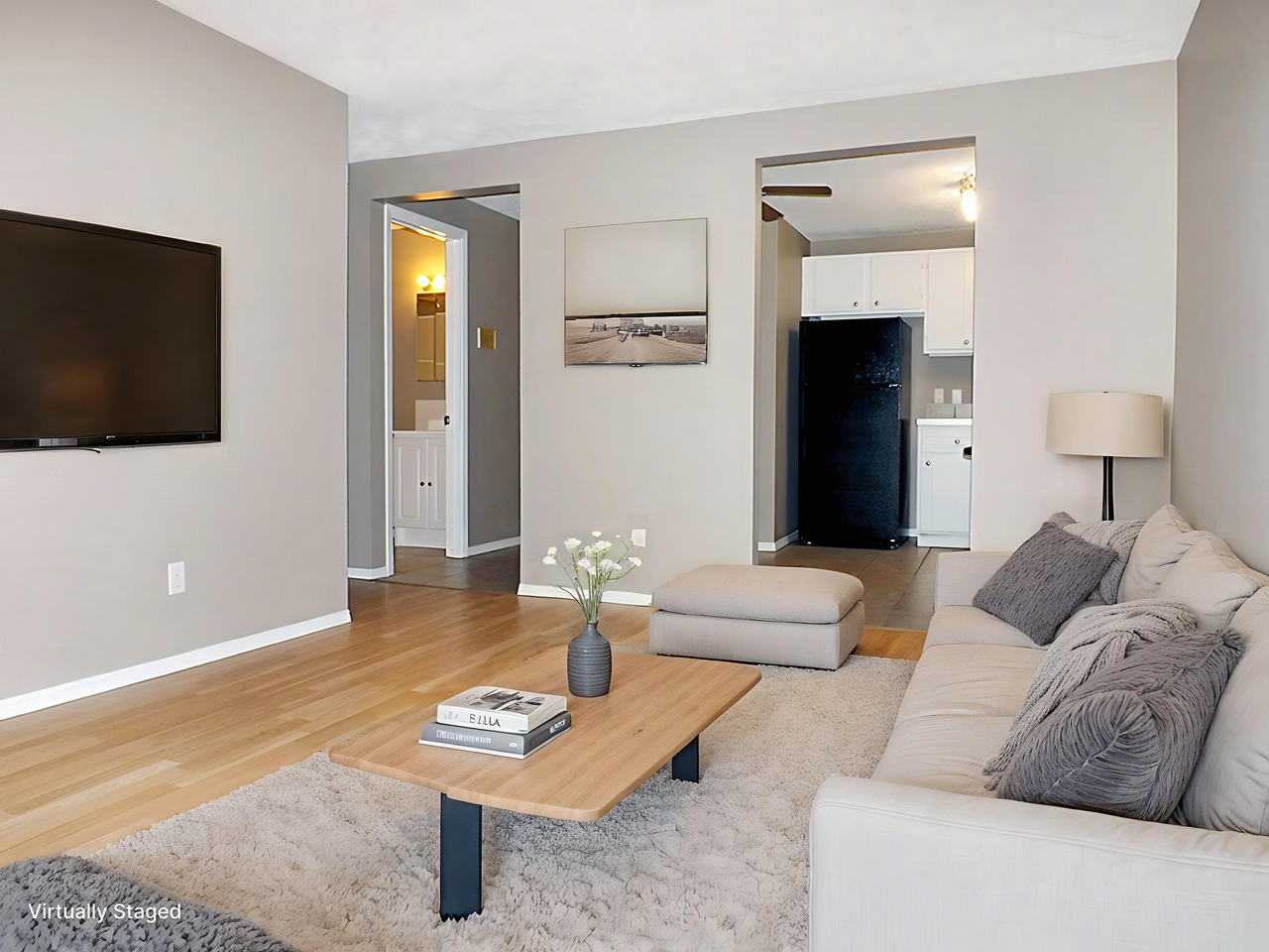 Capricorn Apartments - Photo 2 of 16