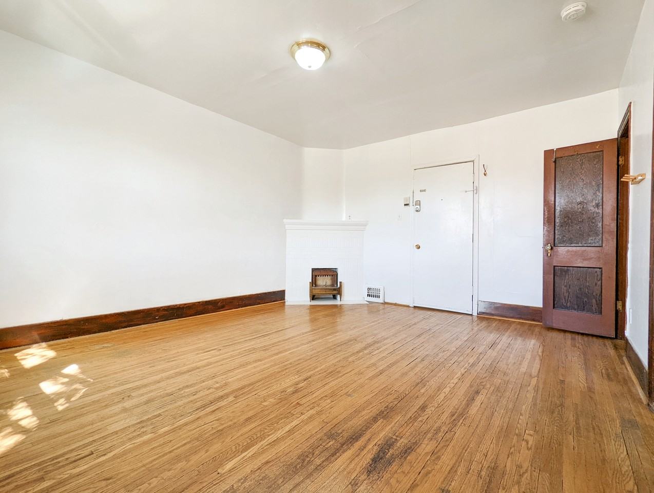 Arcade Heritage Apartments - Photo 3 of 12
