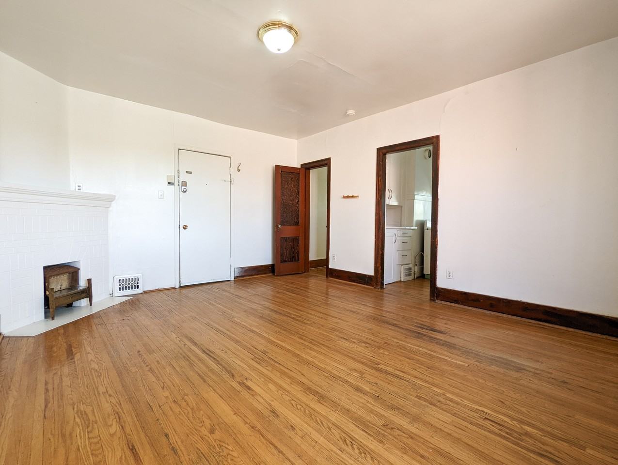 Arcade Heritage Apartments - Photo 4 of 12