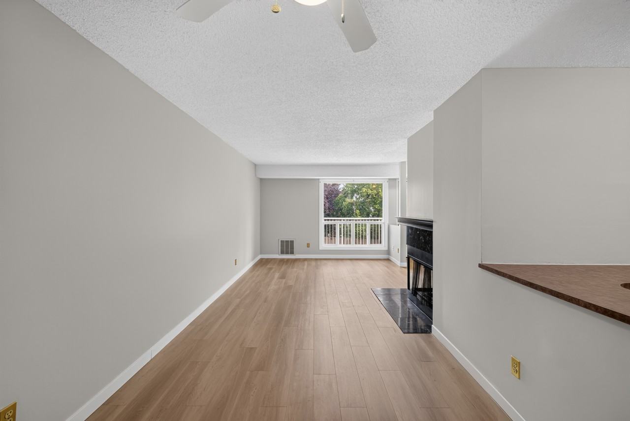 2314 151 Avenue - Photo 7 of 32