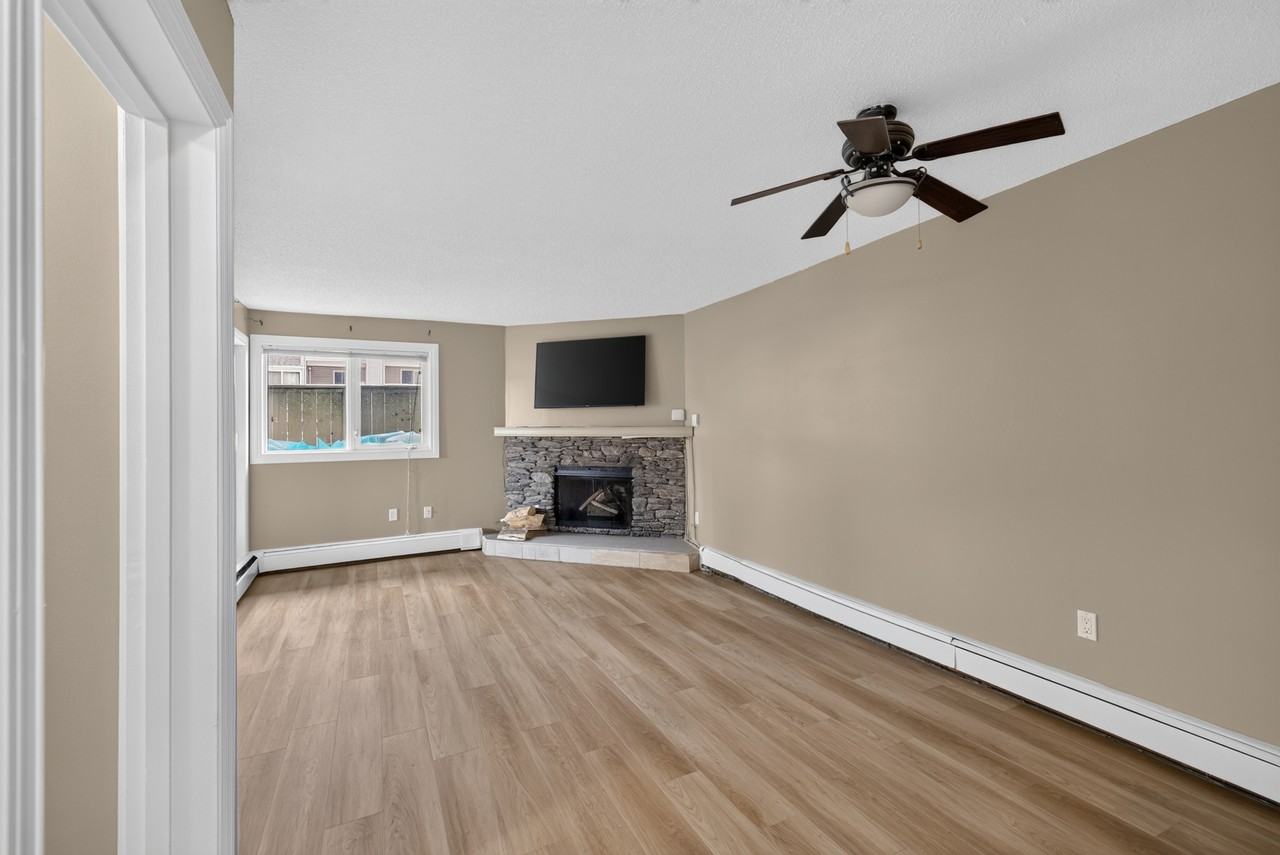 10138 116 Street - Photo 7 of 29