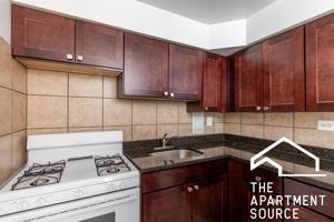 featured image of 1515 W Morse Ave #403