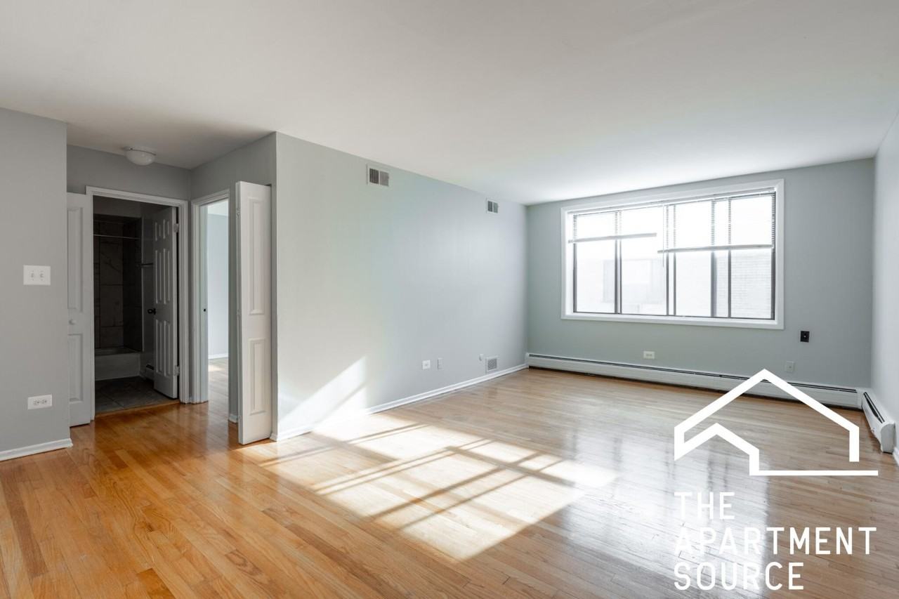 1515 W Morse Ave #403 - Photo 5 of 13