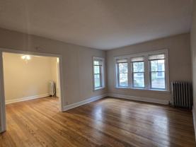 832 Reba Pl #1N - Photo 1 of 1
