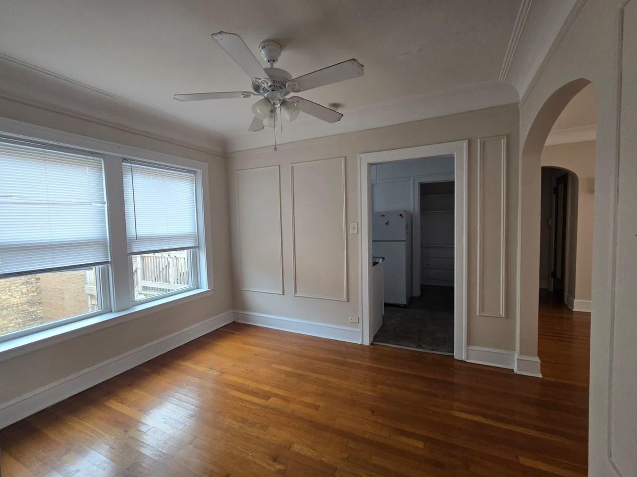 1914 W Morse Ave #3N - Photo 2 of 9