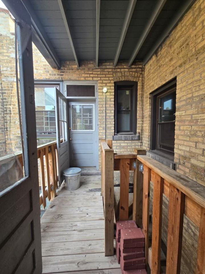 1914 W Morse Ave #3N - Photo 7 of 9