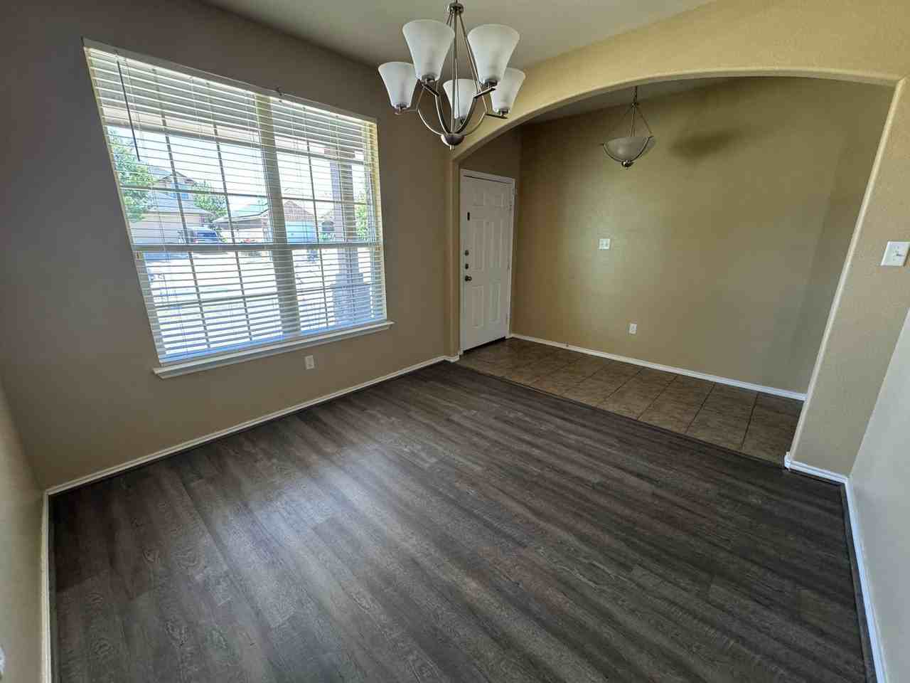 6406 Clear Brook Dr - Photo 7 of 50