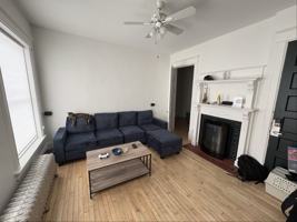 featured image of 900 S 6th St #1