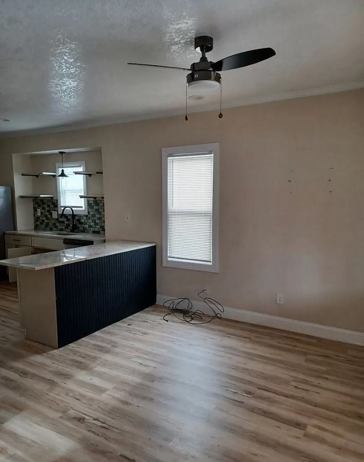 4523 Tracy Ave - Photo 3 of 8