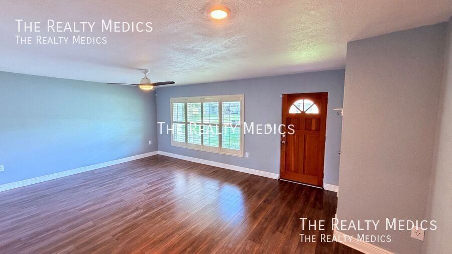 942 Sherrington Rd - Photo 5 of 30