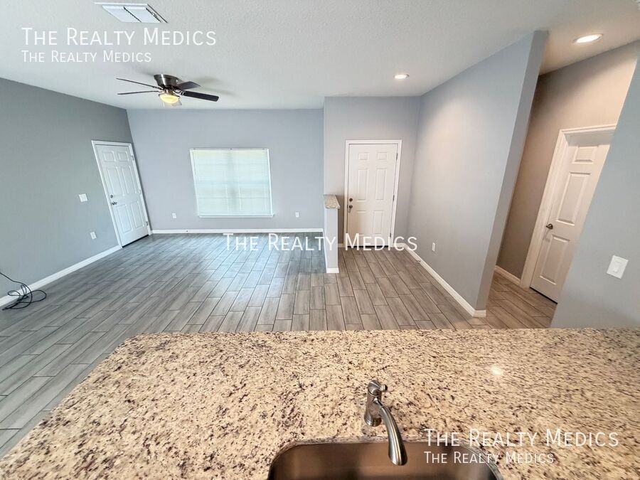 491 Ixora Ave Nw - Photo 3 of 31